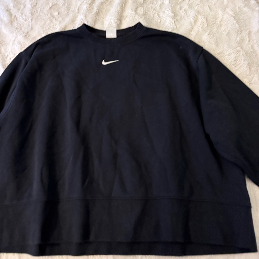Nike Women's Black Crewneck Sweater